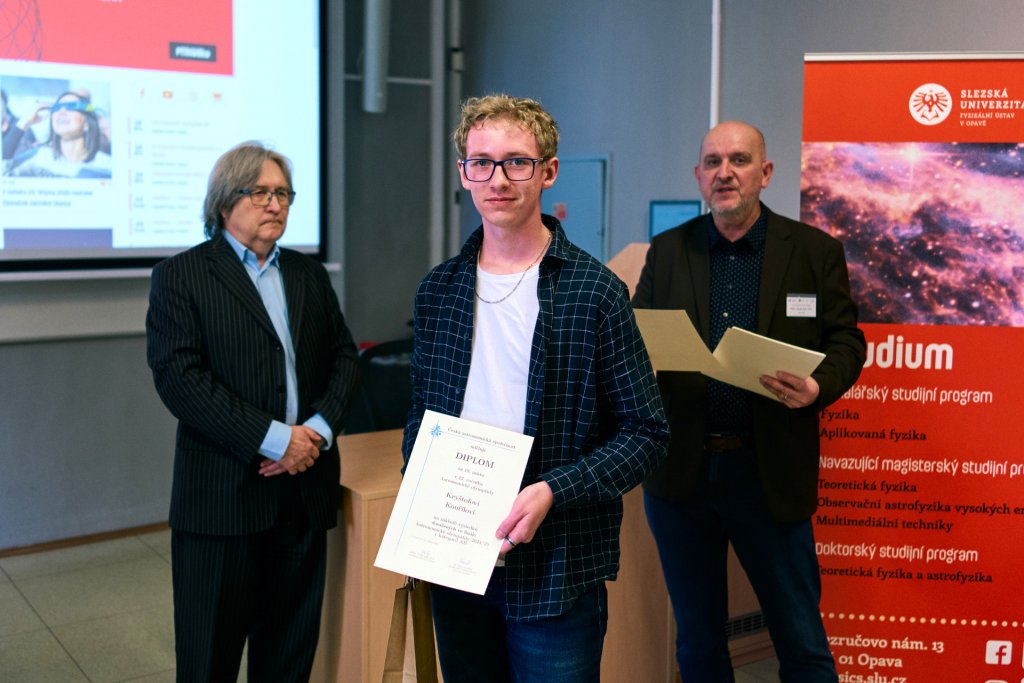 2712_2024-25-Finale-AB-13.jpg 2712_2024-25-Finale-AB-13.jpg