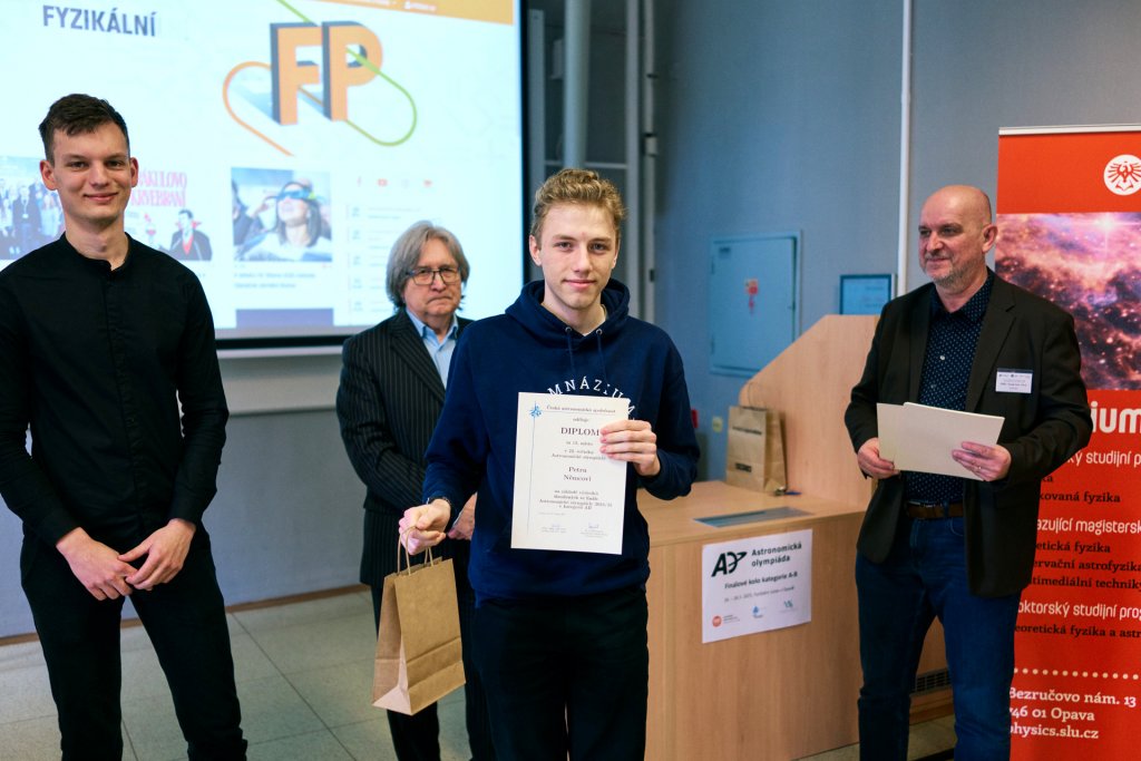 2718_2024-25-Finale-AB-19.jpg 2718_2024-25-Finale-AB-19.jpg