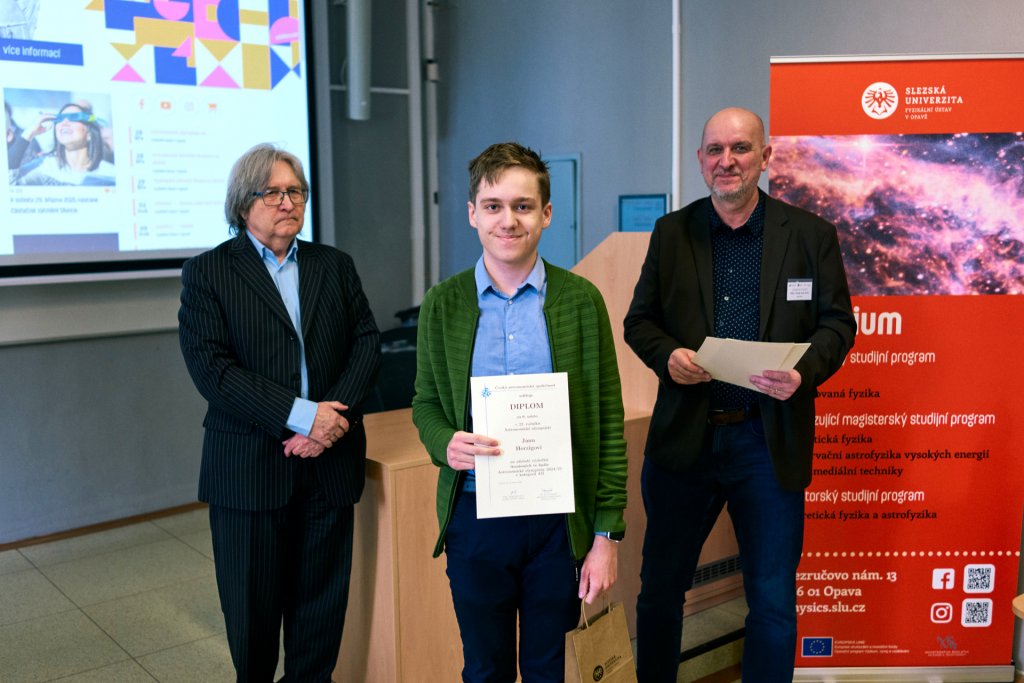 2725_2024-25-Finale-AB-26.jpg 2725_2024-25-Finale-AB-26.jpg