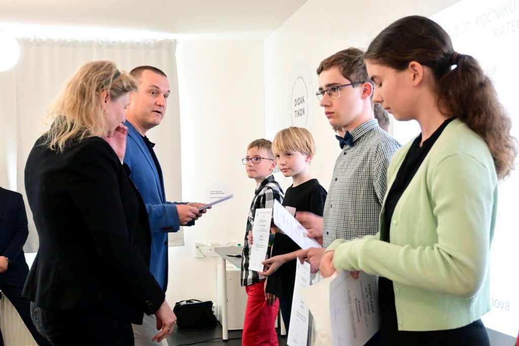 1419_2023-24-FINALE-EFGH-28.jpg 1419_2023-24-FINALE-EFGH-28.jpg