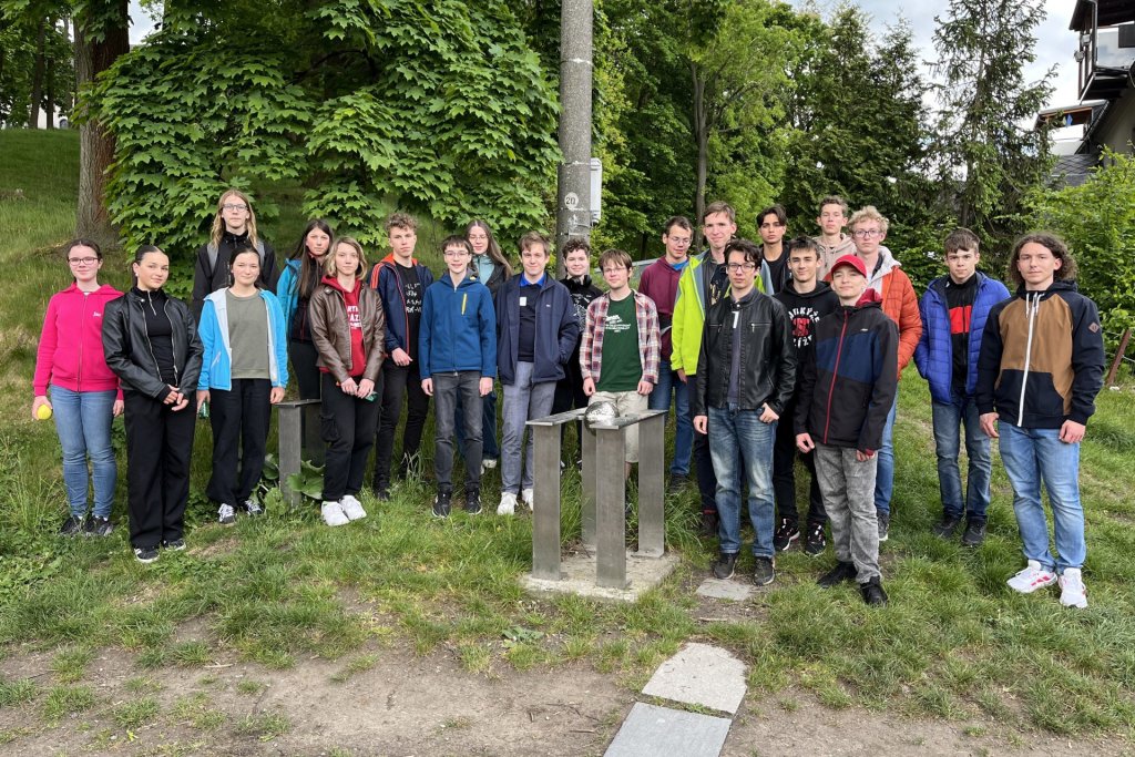 2749_2024-25-Finale-CD-08.jpg 2749_2024-25-Finale-CD-08.jpg