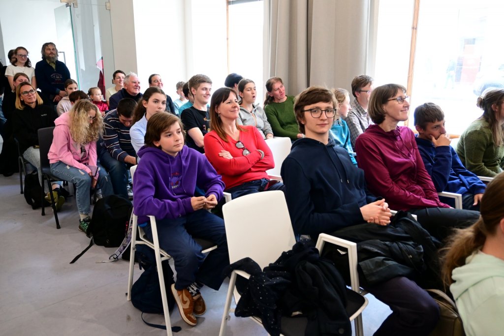 2761_2024-25-Finale-EFGH-10.jpg 2761_2024-25-Finale-EFGH-10.jpg