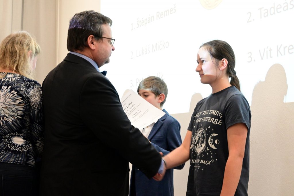 2779_2024-25-Finale-EFGH-28.jpg 2779_2024-25-Finale-EFGH-28.jpg