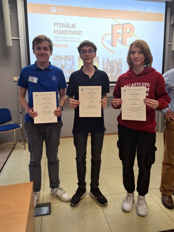 2748_2024-25-Finale-CD-07.jpg 2748_2024-25-Finale-CD-07.jpg